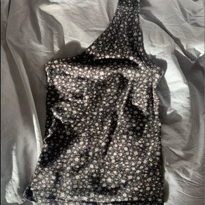 AE one shoulder tank